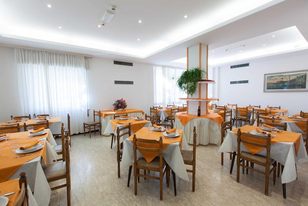 Hotel Graziana Riccione Exterior photo